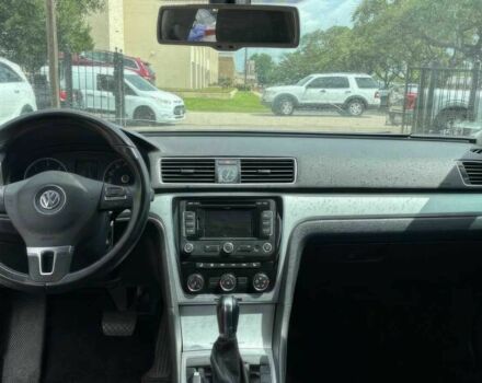 Красный Фольксваген Пассат, объемом двигателя 2 л и пробегом 83 тыс. км за 12100 $, фото 6 на Automoto.ua