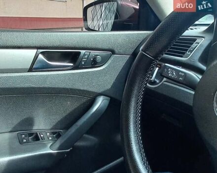 Червоний Фольксваген Пассат, об'ємом двигуна 2.5 л та пробігом 328 тис. км за 9450 $, фото 6 на Automoto.ua