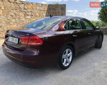 Червоний Фольксваген Пассат, об'ємом двигуна 1.8 л та пробігом 175 тис. км за 8999 $, фото 7 на Automoto.ua