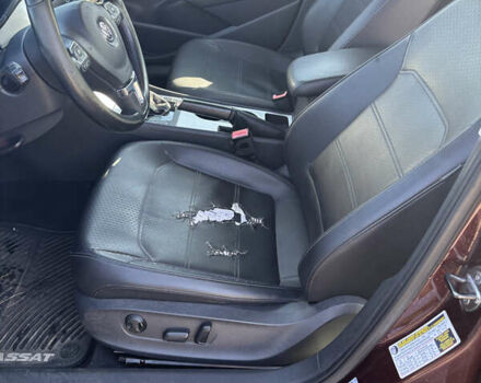 Красный Фольксваген Пассат, объемом двигателя 2.5 л и пробегом 264 тыс. км за 8999 $, фото 18 на Automoto.ua