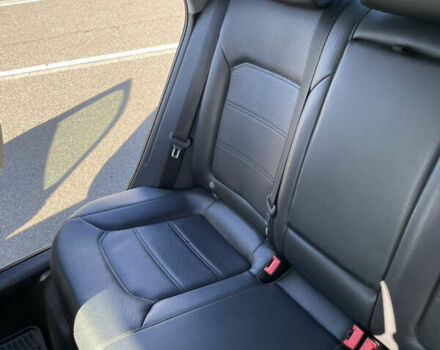 Фольксваген Пассат 2013 в Киеве на Automoto.ua Красный Фольксваген Пассат, объемом двигателя 2.48 л и пробегом 210 тыс. км за 9500 $, фото 27 на Automoto.ua