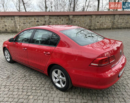 Красный Фольксваген Пассат, объемом двигателя 1.6 л и пробегом 260 тыс. км за 8800 $, фото 10 на Automoto.ua