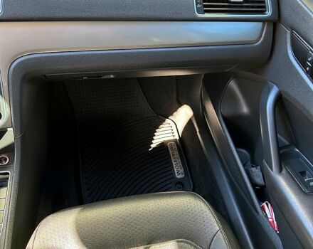 Червоний Фольксваген Пассат, об'ємом двигуна 1.8 л та пробігом 150 тис. км за 10200 $, фото 5 на Automoto.ua