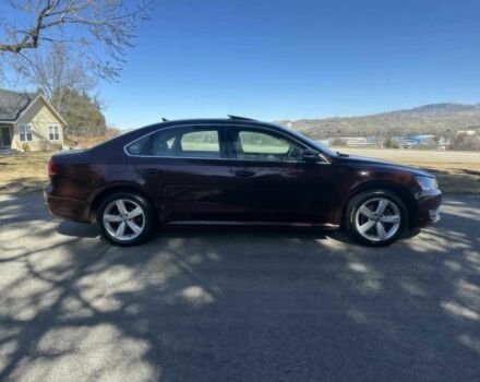 Красный Фольксваген Пассат, объемом двигателя 2 л и пробегом 81 тыс. км за 1250 $, фото 4 на Automoto.ua