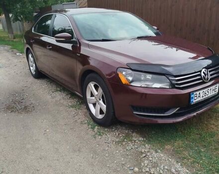 Червоний Фольксваген Пассат, об'ємом двигуна 1.8 л та пробігом 185 тис. км за 12000 $, фото 5 на Automoto.ua