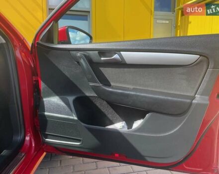 Красный Фольксваген Пассат, объемом двигателя 2 л и пробегом 169 тыс. км за 10000 $, фото 8 на Automoto.ua