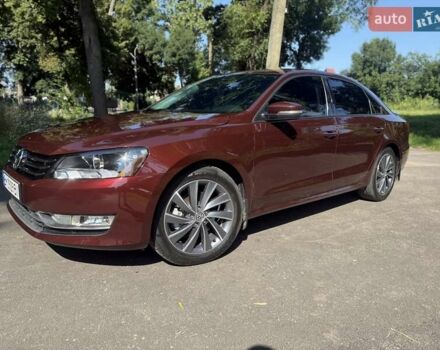 Червоний Фольксваген Пассат, об'ємом двигуна 2.5 л та пробігом 150 тис. км за 11999 $, фото 13 на Automoto.ua