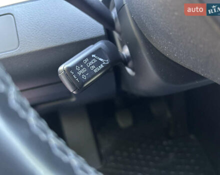 Красный Фольксваген Пассат, объемом двигателя 1.6 л и пробегом 260 тыс. км за 8800 $, фото 46 на Automoto.ua