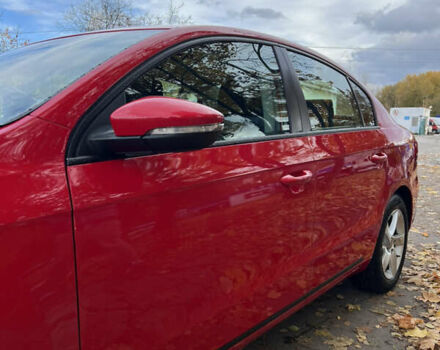 Фольксваген Пассат 2013 в Львове на Automoto.ua Красный Фольксваген Пассат, объемом двигателя 1.4 л и пробегом 268 тыс. км за 8200 $, фото 9 на Automoto.ua