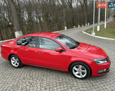 Красный Фольксваген Пассат, объемом двигателя 1.6 л и пробегом 260 тыс. км за 8800 $, фото 12 на Automoto.ua