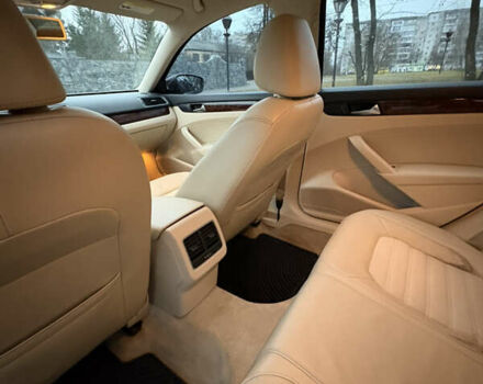 Красный Фольксваген Пассат, объемом двигателя 1.97 л и пробегом 220 тыс. км за 9700 $, фото 23 на Automoto.ua