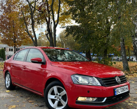 Фольксваген Пассат 2013 в Львове на Automoto.ua Красный Фольксваген Пассат, объемом двигателя 1.4 л и пробегом 268 тыс. км за 8200 $, фото 3 на Automoto.ua