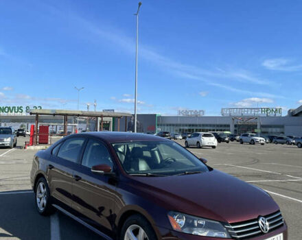 Фольксваген Пассат 2013 в Киеве на Automoto.ua Красный Фольксваген Пассат, объемом двигателя 2.48 л и пробегом 210 тыс. км за 9500 $, фото 6 на Automoto.ua