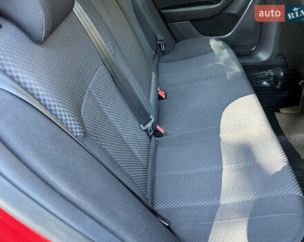 Красный Фольксваген Пассат, объемом двигателя 1.6 л и пробегом 260 тыс. км за 8800 $, фото 36 на Automoto.ua