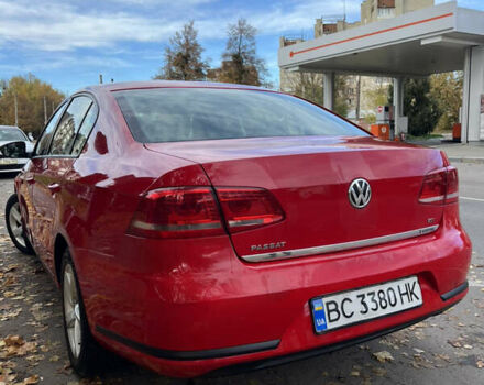 Фольксваген Пассат 2013 в Львове на Automoto.ua Красный Фольксваген Пассат, объемом двигателя 1.4 л и пробегом 268 тыс. км за 8200 $, фото 8 на Automoto.ua