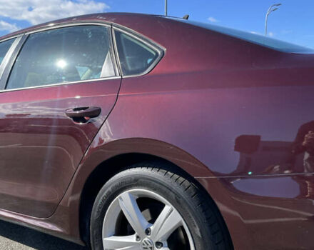 Фольксваген Пассат 2013 в Киеве на Automoto.ua Красный Фольксваген Пассат, объемом двигателя 2.48 л и пробегом 210 тыс. км за 9500 $, фото 11 на Automoto.ua