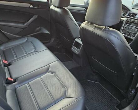 Красный Фольксваген Пассат, объемом двигателя 1.8 л и пробегом 202 тыс. км за 8400 $, фото 15 на Automoto.ua