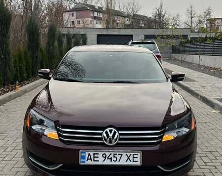 Красный Фольксваген Пассат, объемом двигателя 1.8 л и пробегом 191 тыс. км за 12400 $, фото 1 на Automoto.ua