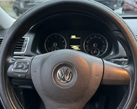 Червоний Фольксваген Пассат, об'ємом двигуна 1.8 л та пробігом 196 тис. км за 7500 $, фото 7 на Automoto.ua