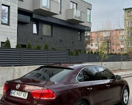 Красный Фольксваген Пассат, объемом двигателя 1.8 л и пробегом 191 тыс. км за 12400 $, фото 5 на Automoto.ua