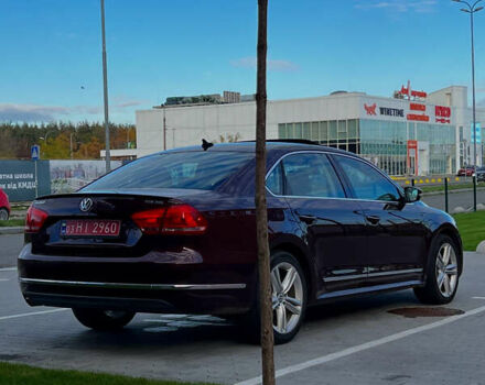 Красный Фольксваген Пассат, объемом двигателя 2 л и пробегом 250 тыс. км за 10750 $, фото 4 на Automoto.ua