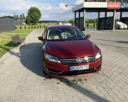 Красный Фольксваген Пассат, объемом двигателя 2 л и пробегом 171 тыс. км за 13500 $, фото 6 на Automoto.ua