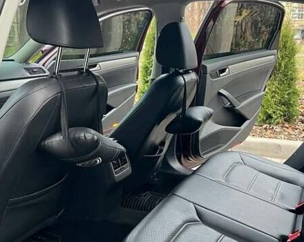 Красный Фольксваген Пассат, объемом двигателя 1.8 л и пробегом 191 тыс. км за 12400 $, фото 15 на Automoto.ua