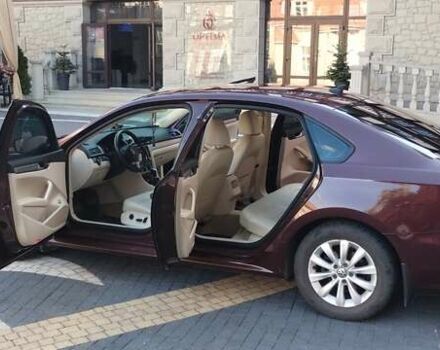 Червоний Фольксваген Пассат, об'ємом двигуна 1.8 л та пробігом 153 тис. км за 10700 $, фото 5 на Automoto.ua