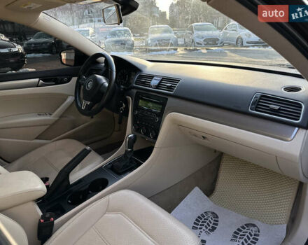 Червоний Фольксваген Пассат, об'ємом двигуна 1.8 л та пробігом 134 тис. км за 9850 $, фото 27 на Automoto.ua