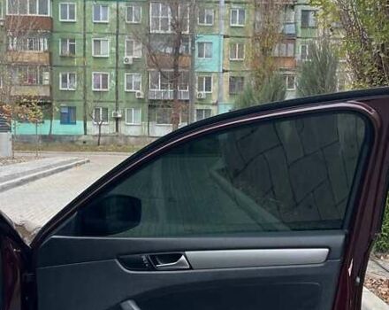 Красный Фольксваген Пассат, объемом двигателя 1.8 л и пробегом 191 тыс. км за 12400 $, фото 21 на Automoto.ua