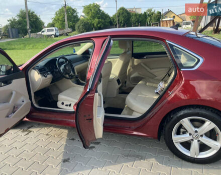 Красный Фольксваген Пассат, объемом двигателя 2 л и пробегом 171 тыс. км за 13500 $, фото 4 на Automoto.ua