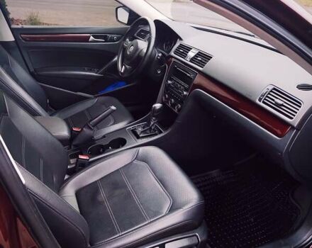 Красный Фольксваген Пассат, объемом двигателя 1.8 л и пробегом 280 тыс. км за 10499 $, фото 24 на Automoto.ua