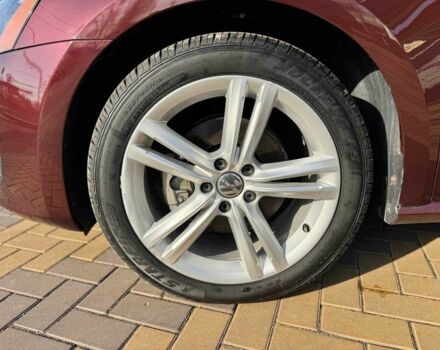 Червоний Фольксваген Пассат, об'ємом двигуна 2 л та пробігом 147 тис. км за 12900 $, фото 16 на Automoto.ua