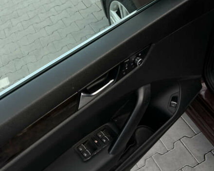 Красный Фольксваген Пассат, объемом двигателя 2 л и пробегом 250 тыс. км за 10750 $, фото 12 на Automoto.ua