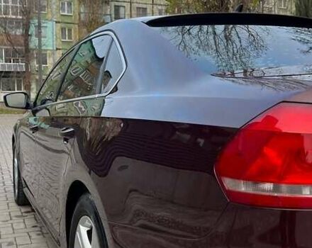 Красный Фольксваген Пассат, объемом двигателя 1.8 л и пробегом 191 тыс. км за 12400 $, фото 6 на Automoto.ua