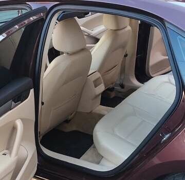 Червоний Фольксваген Пассат, об'ємом двигуна 1.8 л та пробігом 153 тис. км за 10700 $, фото 19 на Automoto.ua