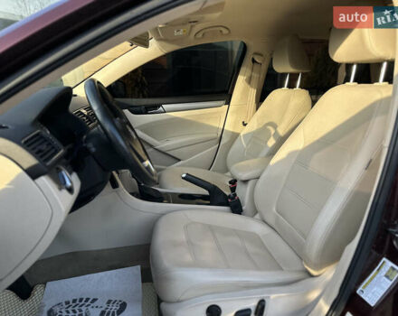 Червоний Фольксваген Пассат, об'ємом двигуна 1.8 л та пробігом 134 тис. км за 9850 $, фото 22 на Automoto.ua