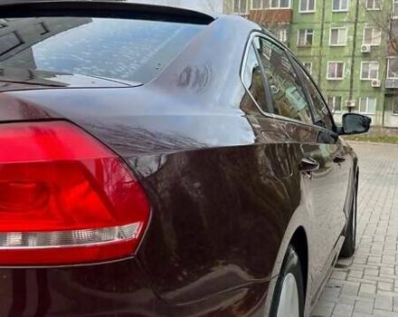 Красный Фольксваген Пассат, объемом двигателя 1.8 л и пробегом 191 тыс. км за 12400 $, фото 7 на Automoto.ua