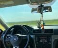 Красный Фольксваген Пассат, объемом двигателя 1.8 л и пробегом 221 тыс. км за 9500 $, фото 21 на Automoto.ua