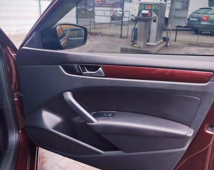 Красный Фольксваген Пассат, объемом двигателя 1.8 л и пробегом 280 тыс. км за 10499 $, фото 25 на Automoto.ua