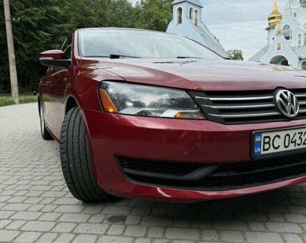 Красный Фольксваген Пассат, объемом двигателя 1.8 л и пробегом 286 тыс. км за 11500 $, фото 2 на Automoto.ua