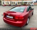 Красный Фольксваген Пассат, объемом двигателя 1.8 л и пробегом 139 тыс. км за 9000 $, фото 3 на Automoto.ua
