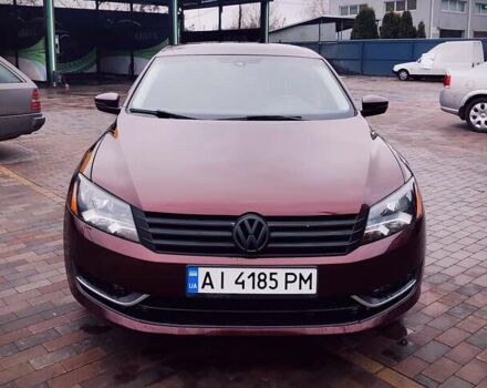 Красный Фольксваген Пассат, объемом двигателя 1.8 л и пробегом 280 тыс. км за 10499 $, фото 1 на Automoto.ua