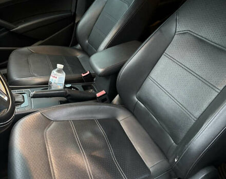 Червоний Фольксваген Пассат, об'ємом двигуна 1.8 л та пробігом 196 тис. км за 7500 $, фото 10 на Automoto.ua