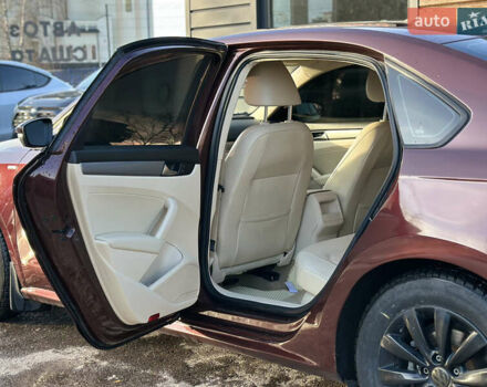 Красный Фольксваген Пассат, объемом двигателя 1.8 л и пробегом 134 тыс. км за 9850 $, фото 41 на Automoto.ua