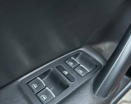 Червоний Фольксваген Пассат, об'ємом двигуна 1.8 л та пробігом 192 тис. км за 9900 $, фото 25 на Automoto.ua