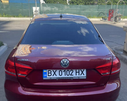 Красный Фольксваген Пассат, объемом двигателя 1.8 л и пробегом 130 тыс. км за 11800 $, фото 2 на Automoto.ua