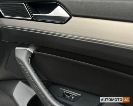 Червоний Фольксваген Пассат, об'ємом двигуна 1.8 л та пробігом 360 тис. км за 15290 $, фото 25 на Automoto.ua