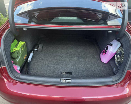 Красный Фольксваген Пассат, объемом двигателя 1.8 л и пробегом 130 тыс. км за 11800 $, фото 10 на Automoto.ua