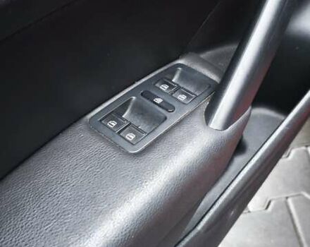 Червоний Фольксваген Пассат, об'ємом двигуна 1.8 л та пробігом 195 тис. км за 11000 $, фото 28 на Automoto.ua